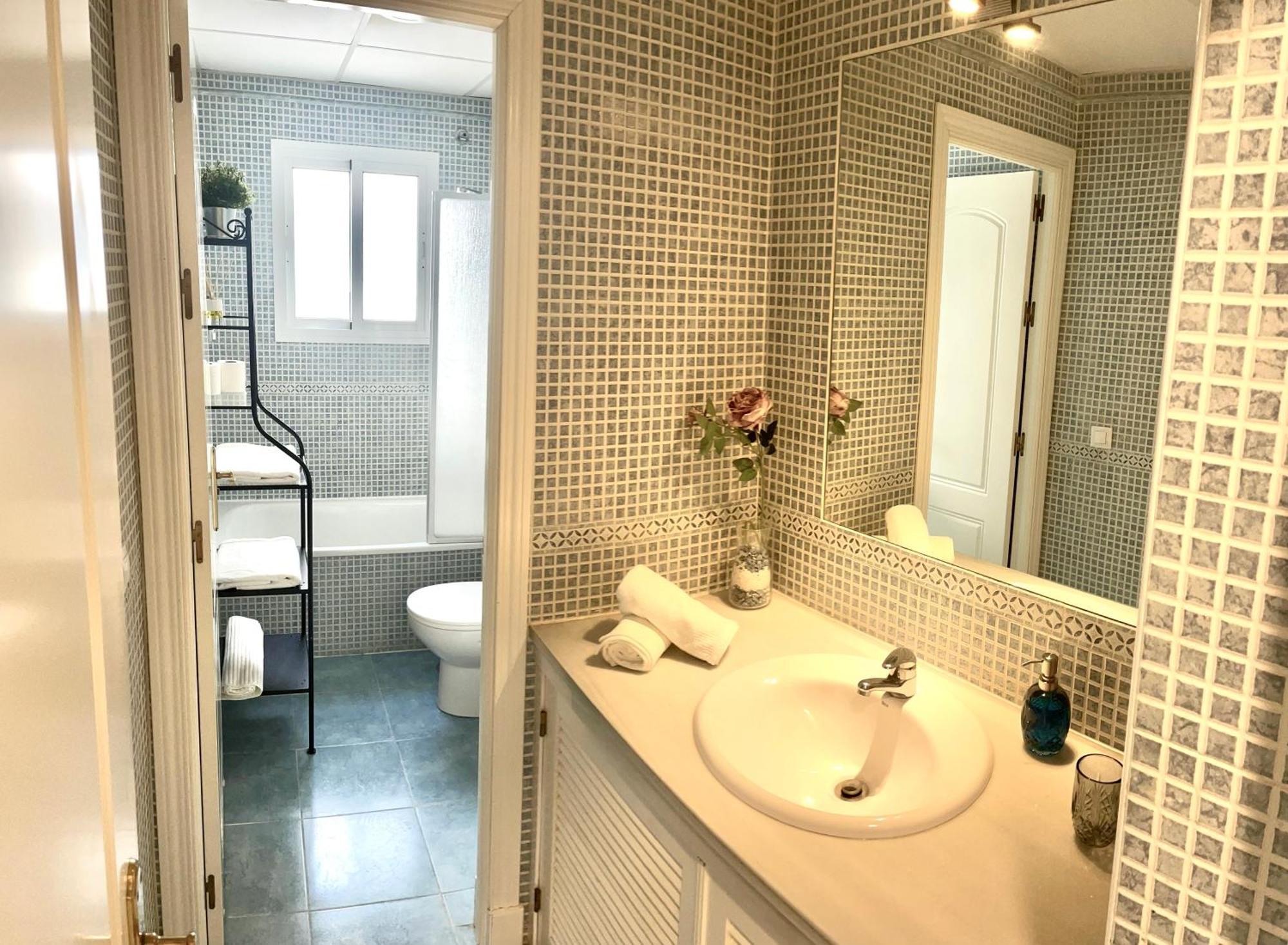 Apartamento Liru Bormujos 2, A 5 Minutos De Sevilla מראה חיצוני תמונה